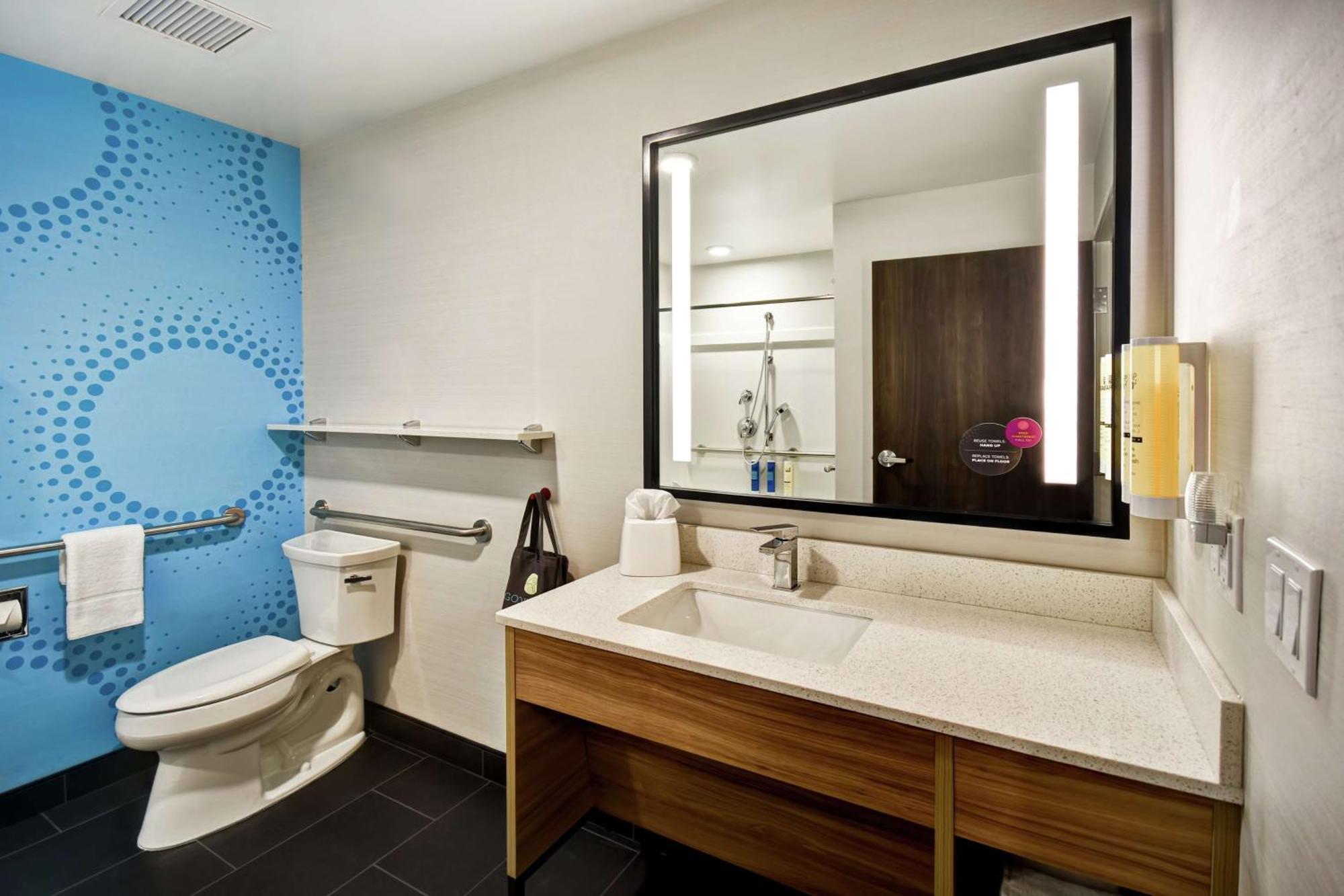Tru By Hilton Fort Wayne Exteriör bild